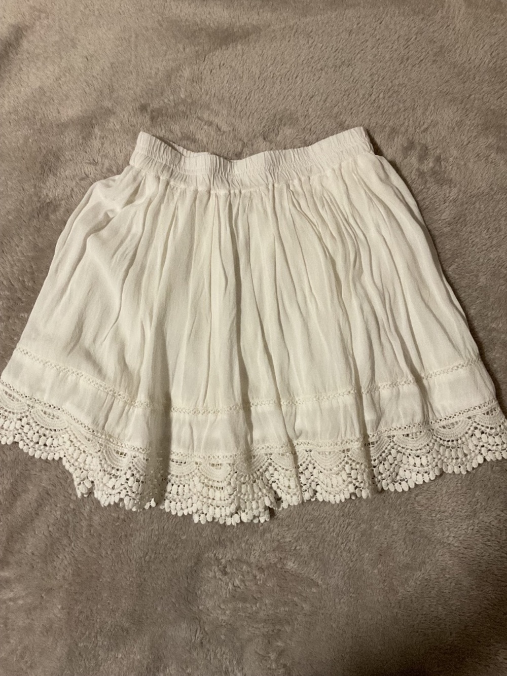 Aeropostale || flowy white skirt